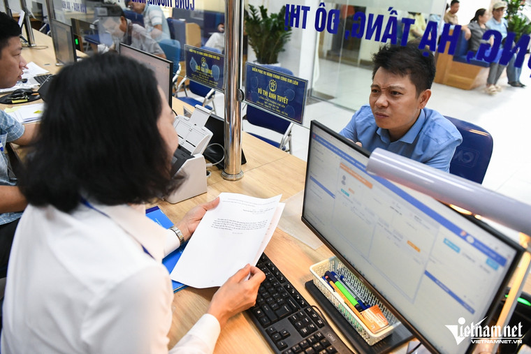Khi xếp ngạch chuyên viên chính, công chức cấp xã phải có chứng chỉ bồi dưỡng hay không?